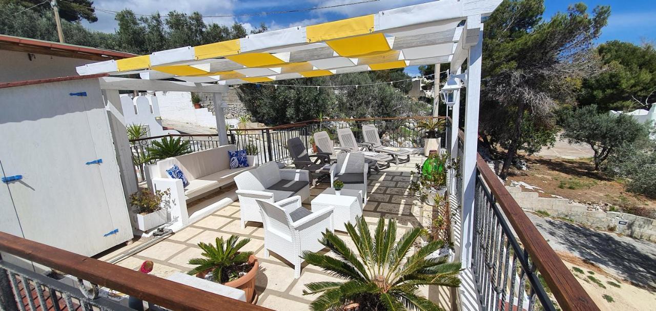Casa Vacanze "Il Carrubo" غاليانو دل كابو المظهر الخارجي الصورة