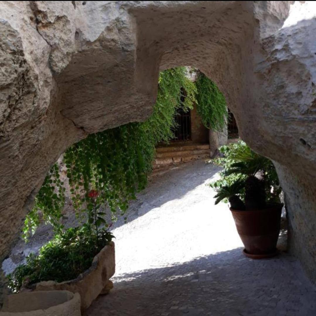 Casa Vacanze "Il Carrubo" غاليانو دل كابو المظهر الخارجي الصورة